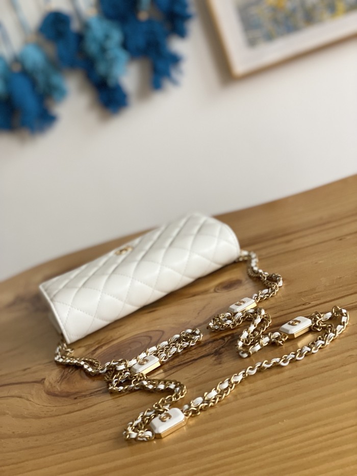 Handbag  Chanel  81217  size  19.2  12.3   3.5 cm