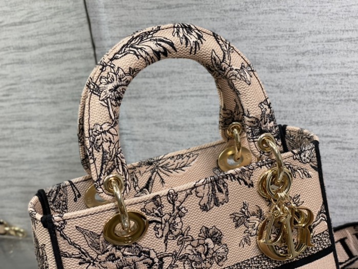   Handbag  Dior  size  24*11*20 cm