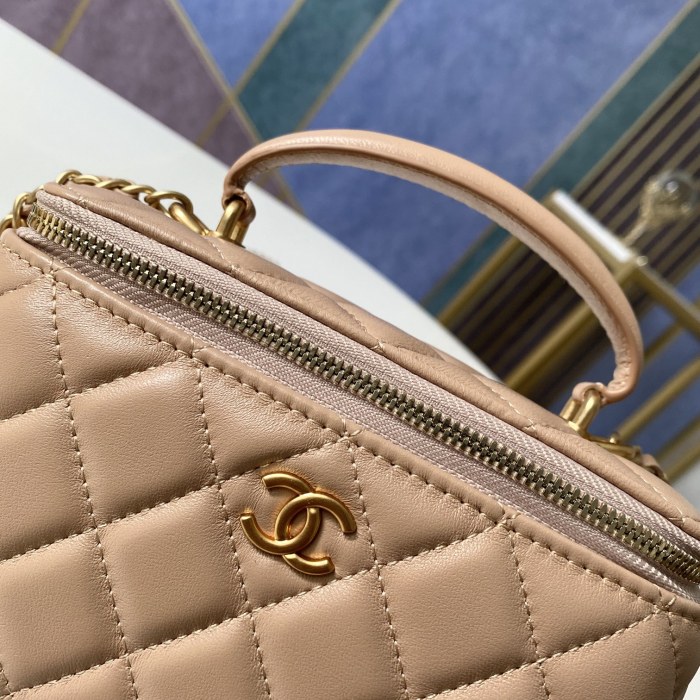 Handbag   Dior  81118  size  9.5 17 8 cm