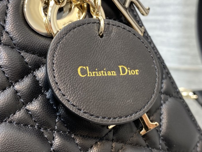 Handbag  Dior  size  20 cm