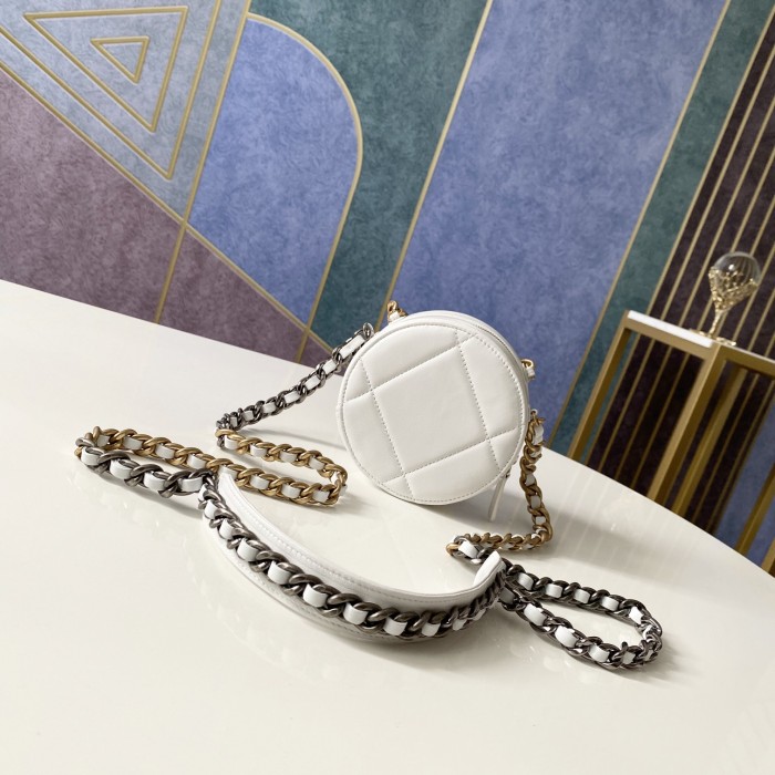 Handbag   Dior  0945   size  12 cm 