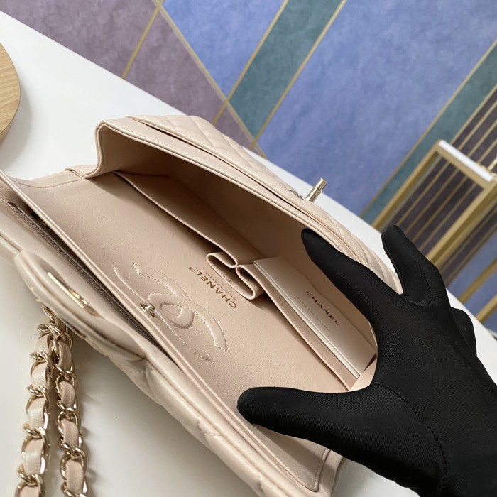 Handbag  Chanel 112  size  25 cm