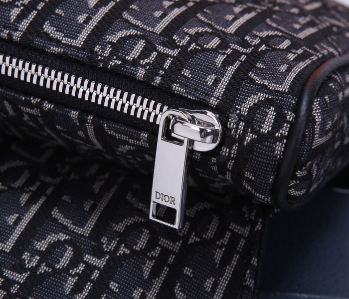  Handbag   Dior  size  20x28.6x5 cm