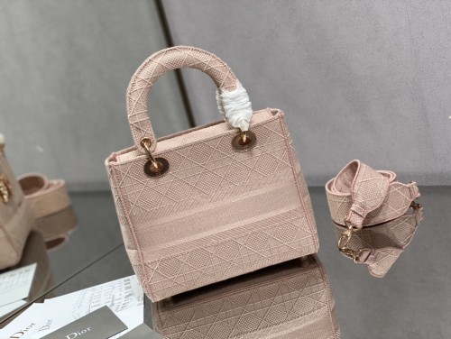 Handbag   Dior  size  24 cm