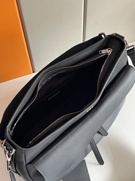  Handbag   Dior  size  40×29.5×14.5 cm