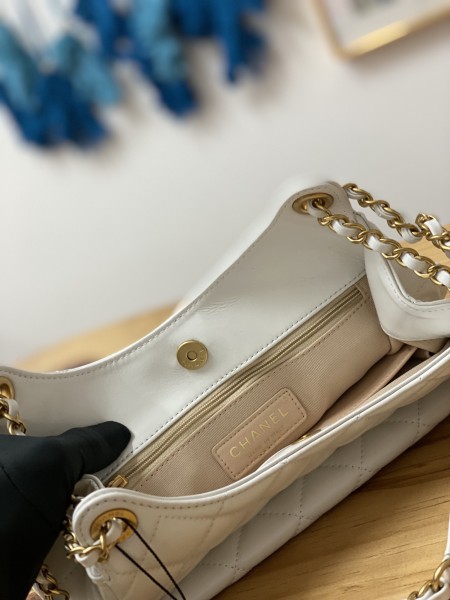  Handbag  Chanel  AS3690  size  21.5×22.5×7 cm