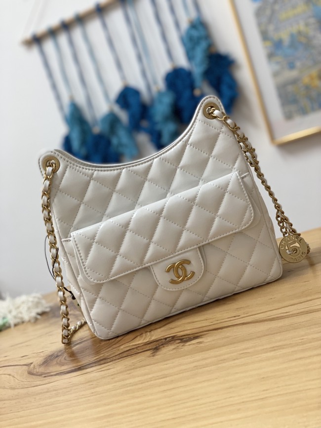  Handbag  Chanel  AS3690  size  21.5×22.5×7 cm