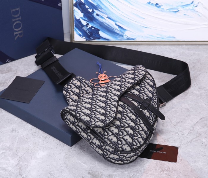  Handbag   Dior  size  20x28.6x5 cm