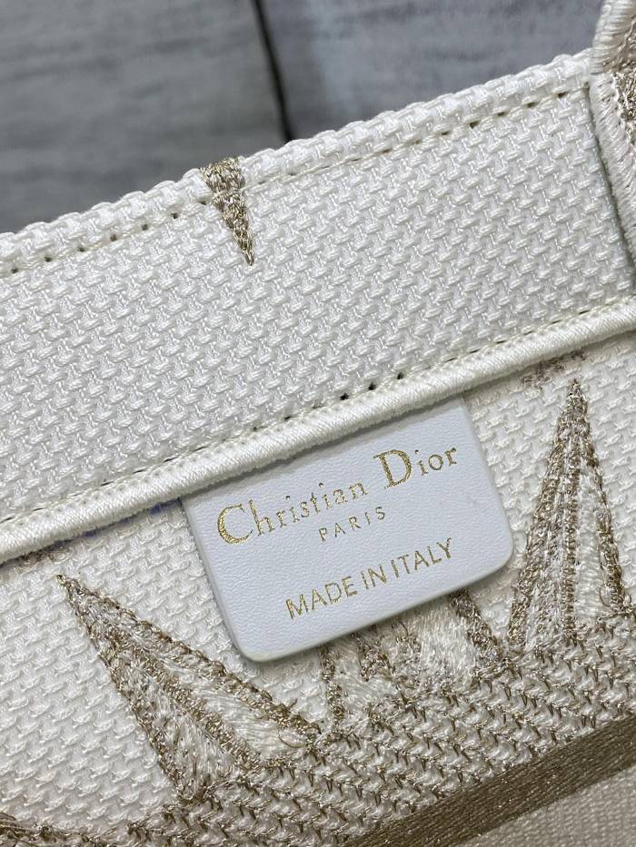  Handbag   Dior  size  26*8*22 cm