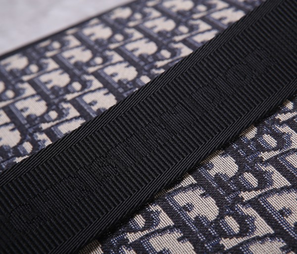 Handbag   Dior   93355  size   36.5*24.5*5.5  cm