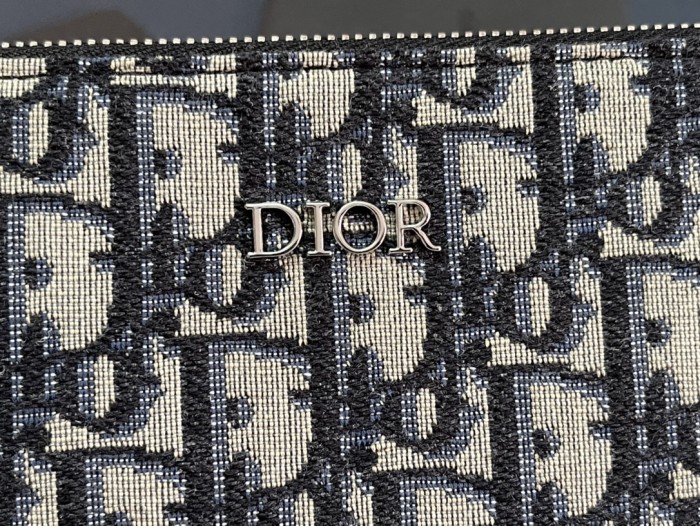  Handbag   Dior  2OBCA2250  size  27*19  cm
