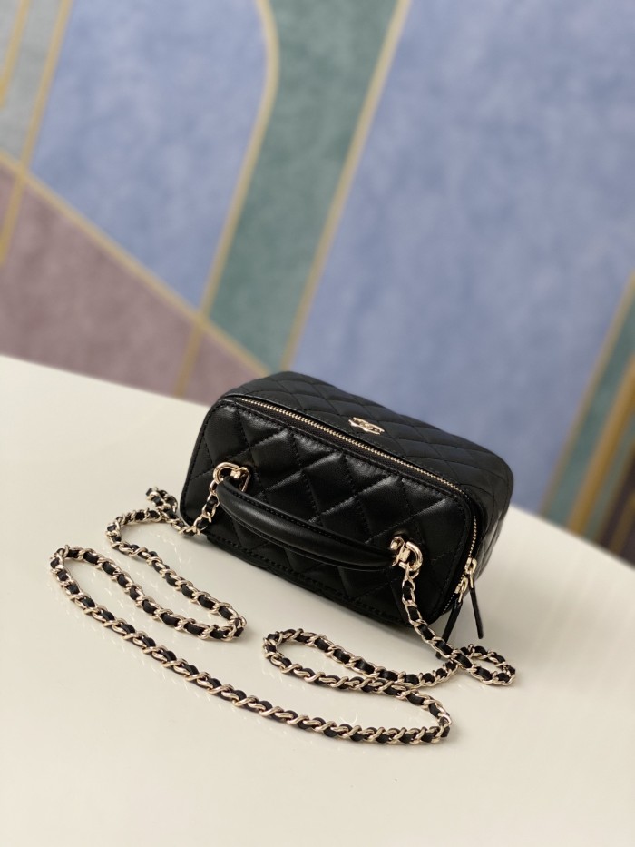 Handbag   Dior  81190  size  9.5 17 8 cm