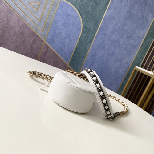 Handbag   Dior  0945   size  12 cm 