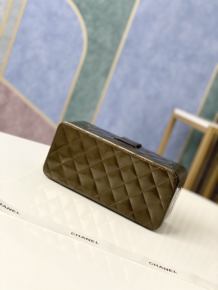 Handbag    Chanel  01919  size  22 10 8.5 cm