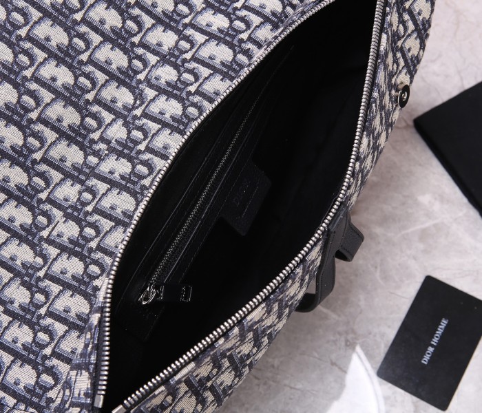 Handbag   Dior  size 34 x 25.5 x 5  cm