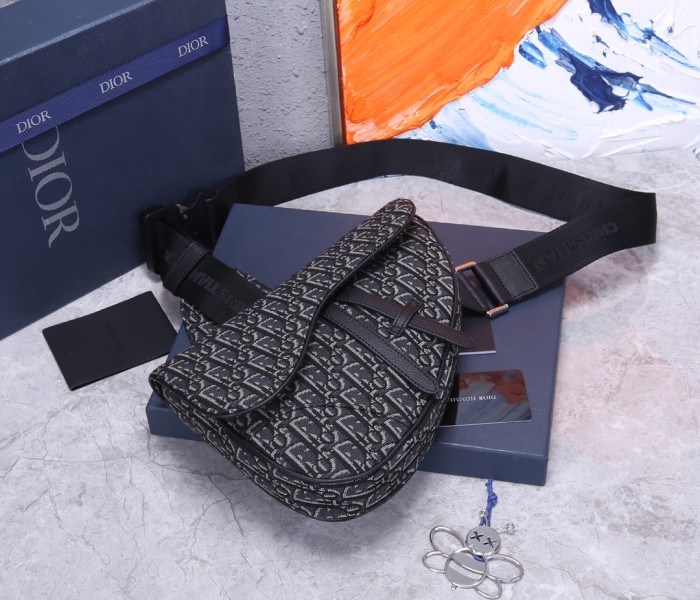  Handbag   Dior  size  20x28.6x5 cm