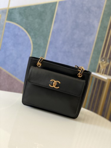 Handbag   Chanel 6706  size  26 10.5 22 cm