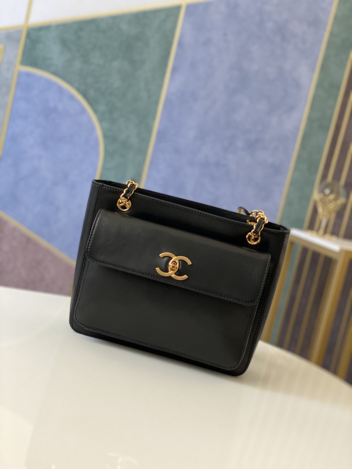 Handbag   Chanel 6706  size  26 10.5 22 cm