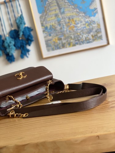 Handbag   Chanel  6706   size  26 10.5 22 cm