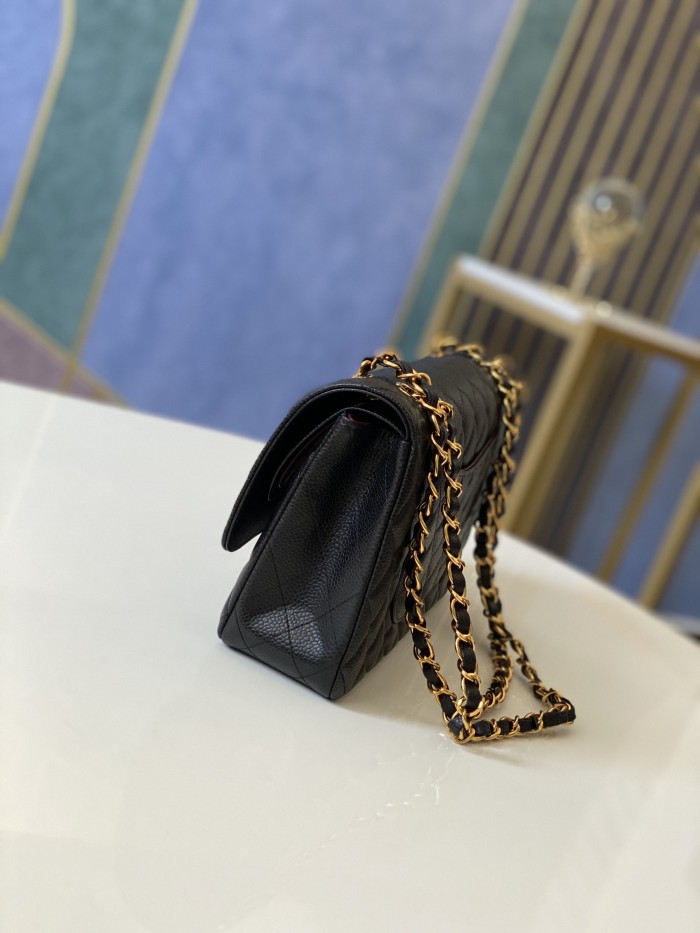 Handbag Chanel 112  size  26 cm