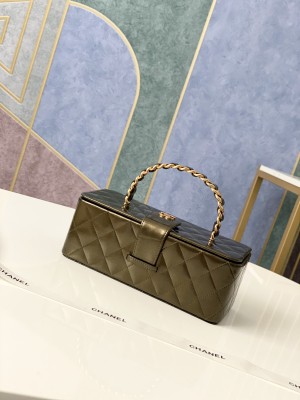 Handbag    Chanel  01919  size  22 10 8.5 cm