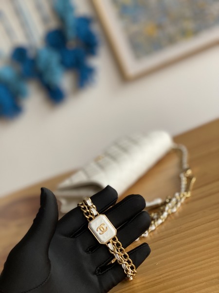 Handbag  Chanel  81217  size  19.2  12.3   3.5 cm