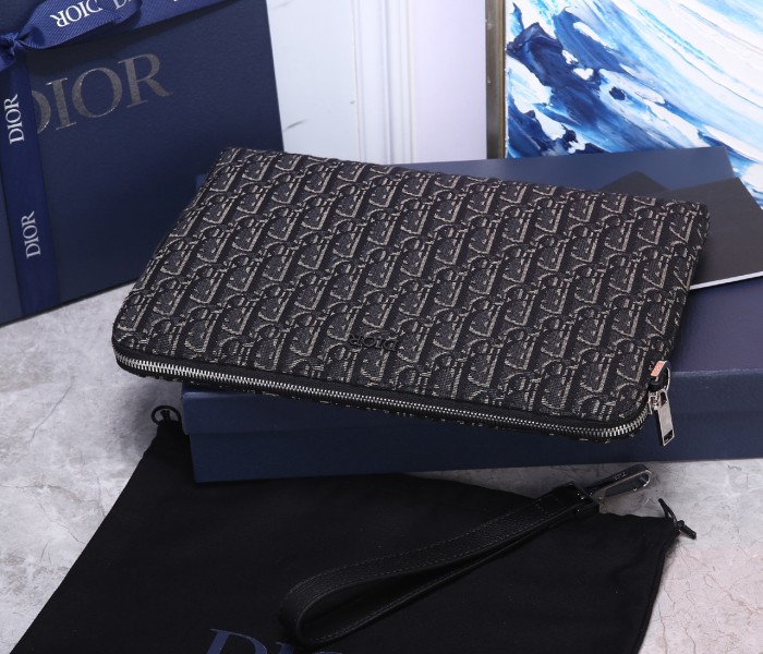  Handbag   Dior  2OBCA2510  size  30*20*2.5  cm
