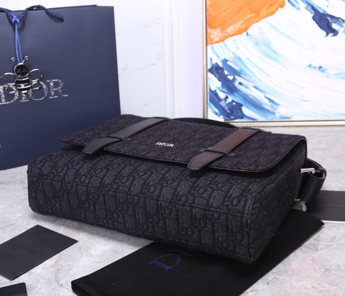  Handbag   Dior  93344  size  34*25*5.5  cm