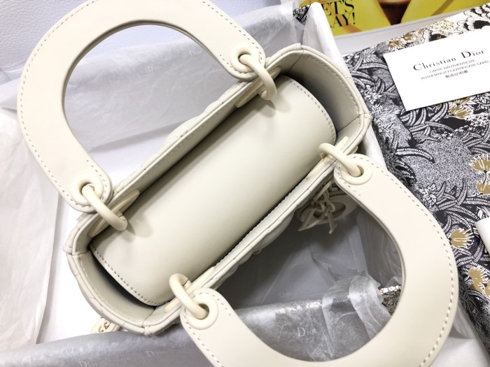 DIOR Lady Dior Matte Cow Leather Lady Dior Bag, Handbag, Shoulder Bag, Crossbody Bag Mini Women's Milk White M0505ILOI-M030 size 17*7*15 cm