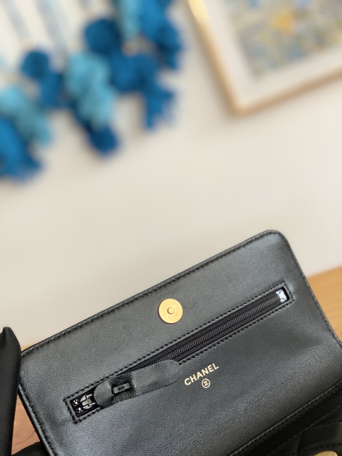 Handbag  Chanel  81217  size  19.2  12.3   3.5 cm