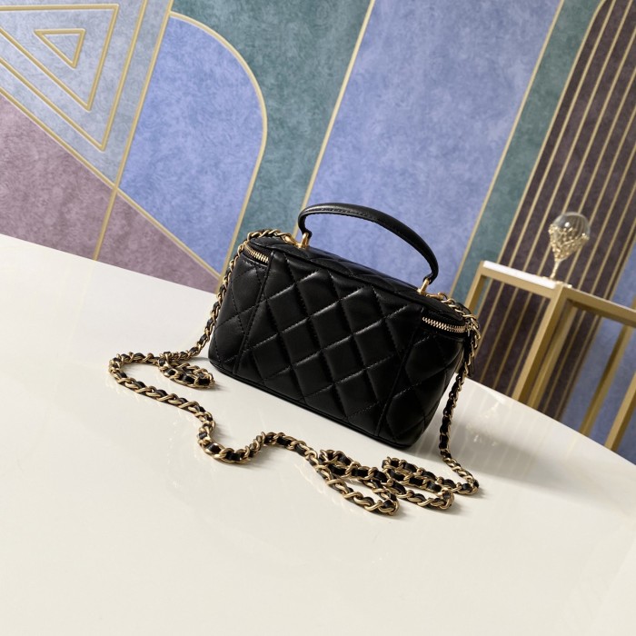 Handbag   Dior 81118  sizez  9.5 17 8 cm