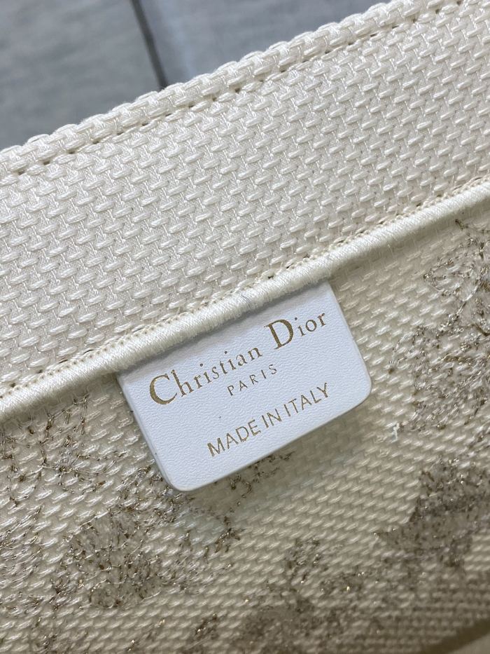 Handbag   Dior  size  42*18*35 cm