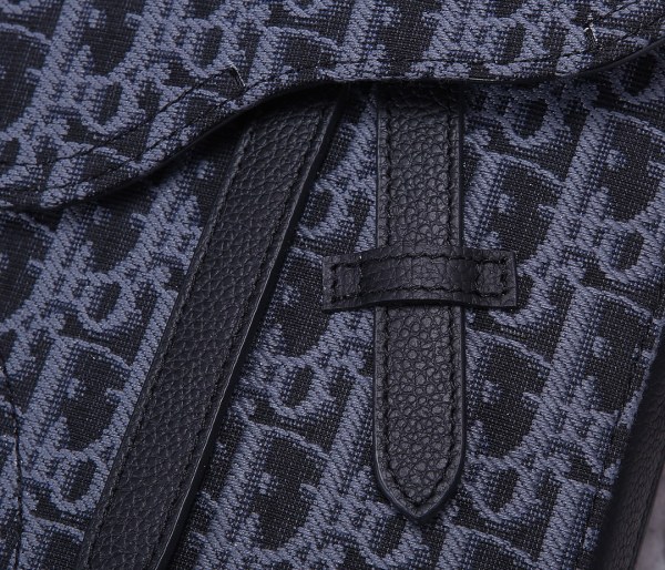  Handbag   Dior   CD93306  size  16*21*5  cm