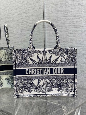 Handbag   Dior   size  36*18*28 cm