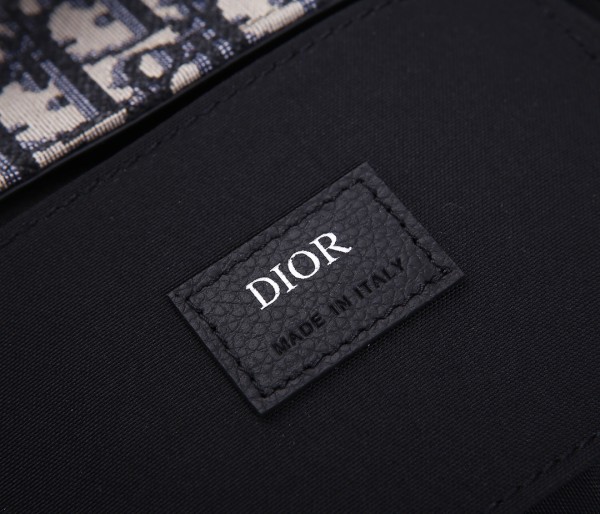  Handbag   Dior  CD93315  size  24*17*8  cm