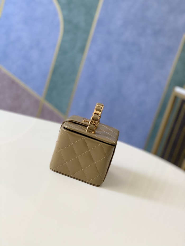 Handbag    Chanel 01918  size  11*9.5*8.5 cm