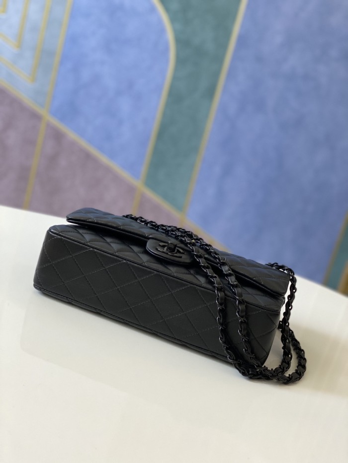 Handbag  Chanel112  size  25 cm