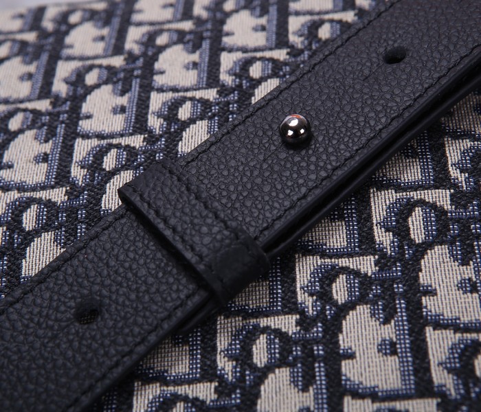  Handbag   Dior  CD93315  size  24*17*8  cm