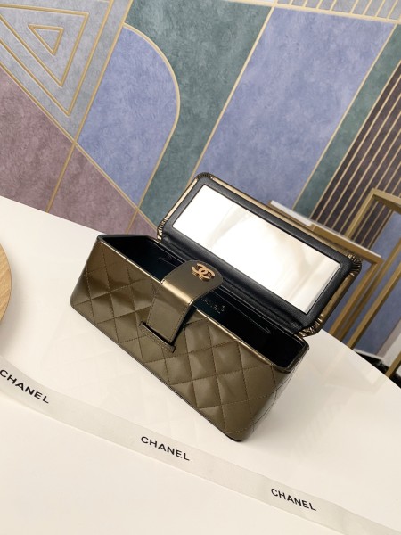 Handbag    Chanel  01919  size  22 10 8.5 cm