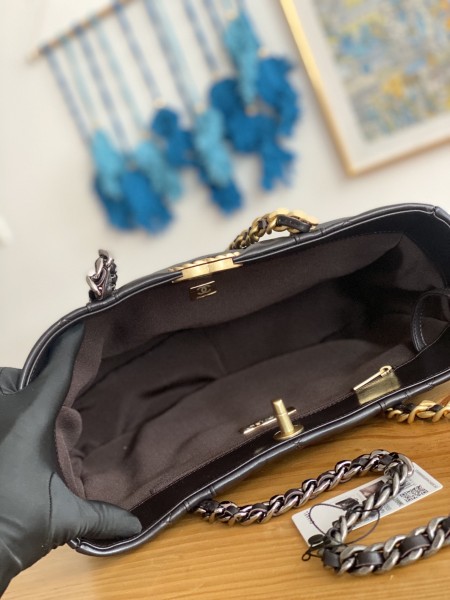 Handbag   Chanel   AS3660  size  24*41*10.5  cm