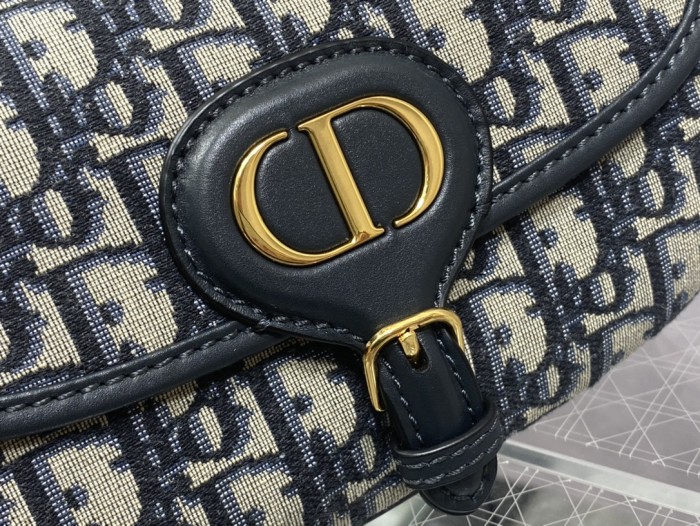 Handbag   Dior  size 21*5*12 cm