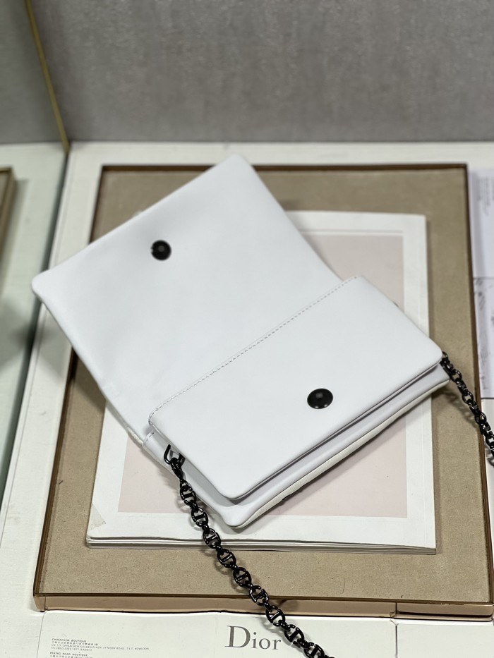 Handbag   Dior  5135  size  19.5×11×6.5 cm