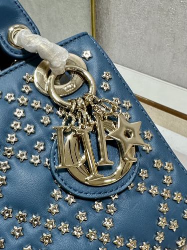 Handbag   Dior  0505  size  17×7.5×14 cm