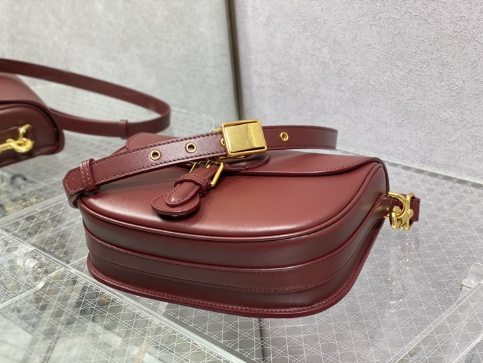 Handbag   Dior  size 22*17*6  cm