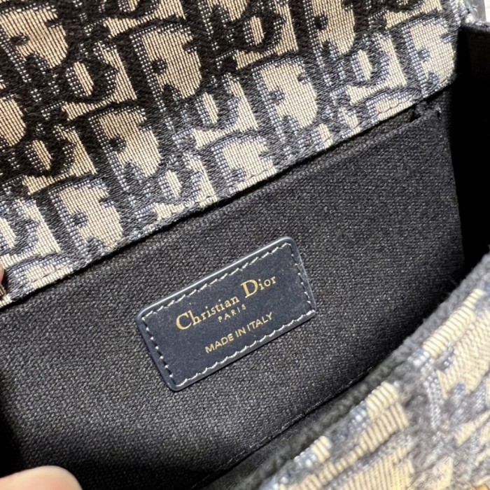 Handbag   Dior  9334  size  21.5×12×6 cm