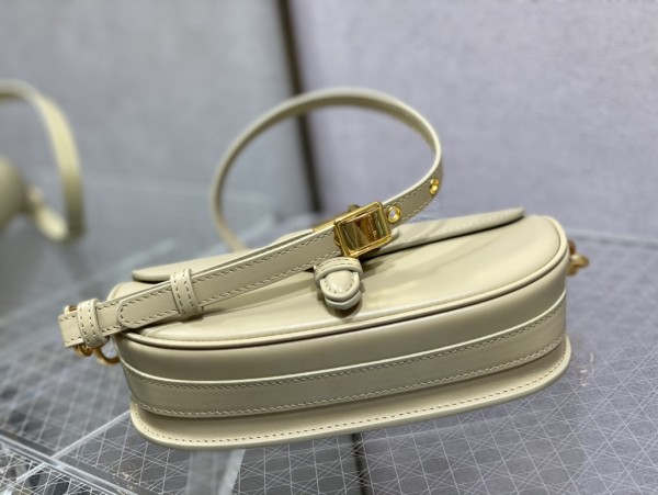 Handbag   Dior   size 21*5*12 cm