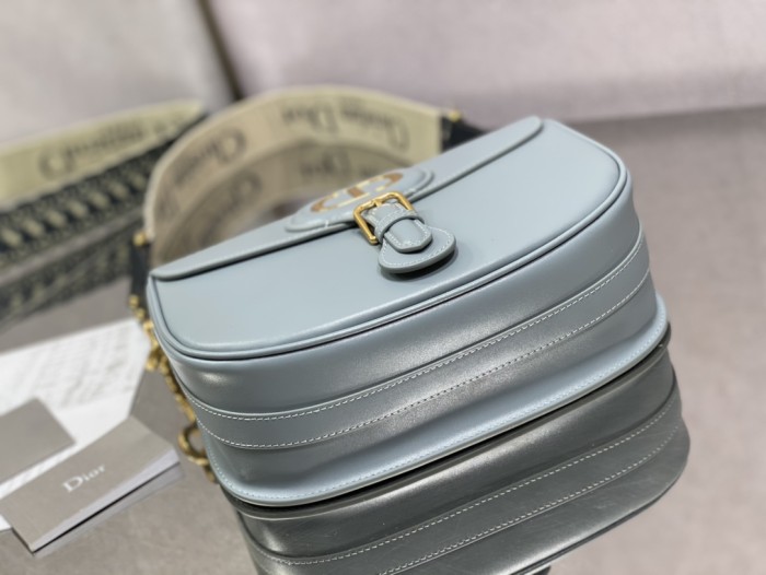 Handbag   Dior  size  27*18*19.5 cm