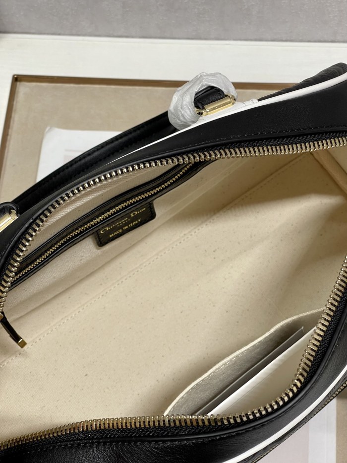  Handbag   Dior  6202  size  34×18×15 cm