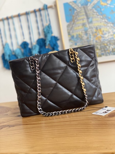 Handbag   Chanel   AS3660  size  24*41*10.5  cm