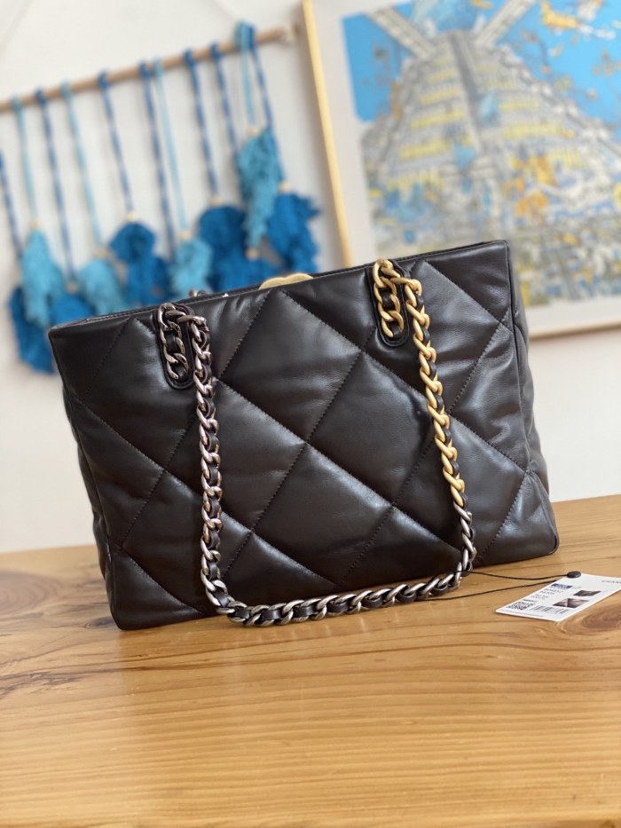 Handbag   Chanel   AS3660  size  24*41*10.5  cm